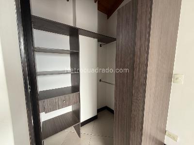 Apartamento de 3 alcobas en venta en Guayabal Cristo Rey, Medellín, 86 m² · foto 6 de 11