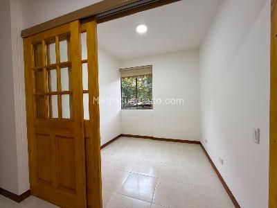 Apartamento en venta en La Frontera, Medellín · foto 8 de 14