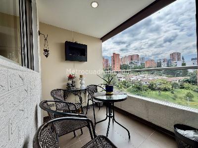 Apartamento de 2 alcobas en venta en Los Balsos No 2, Medellín, 76 m² · foto 6 de 11