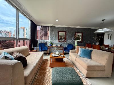 Apartamento de 2 alcobas en venta en Los Balsos No 2, Medellín, 76 m² · foto 3 de 11