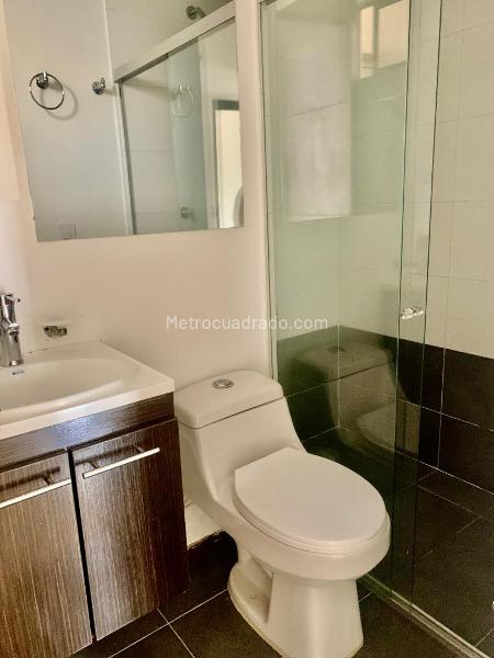 Apartamento amplio de 3 habitaciones con terraza en La Doctora - 9