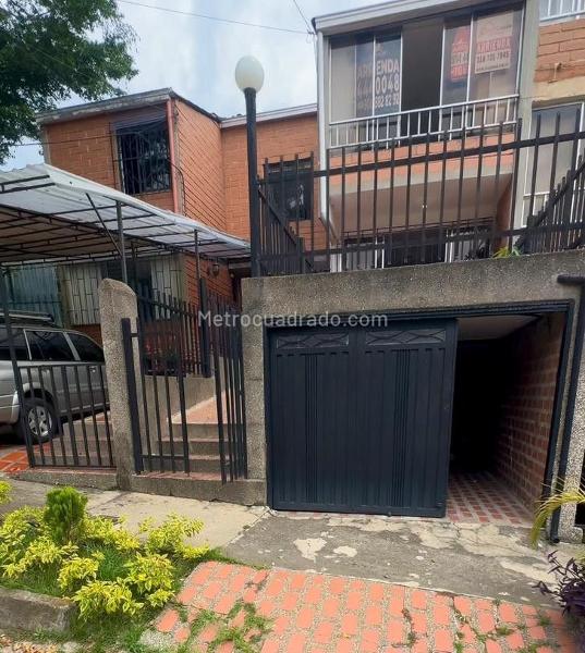 Charming 3BR House in Las Violetas