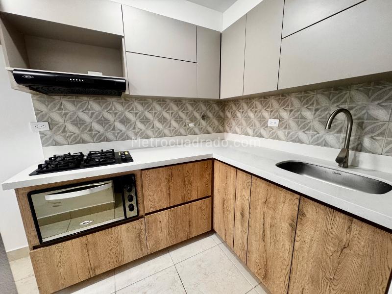Apartamento en Arriendo, LOMA LOS BERNAL, Medellín – pohled 4