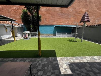 Casa de 5 alcobas en arriendo en Zúñiga, Envigado, 700 m² · foto 4 de 20
