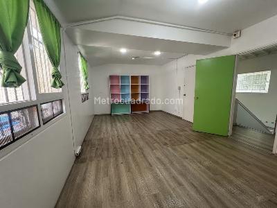 Casa de 5 alcobas en arriendo en Zúñiga, Envigado, 700 m² · foto 9 de 20