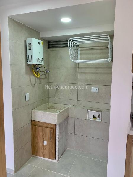 Apartamento de 3 habitaciones con vista a las montañas - 4