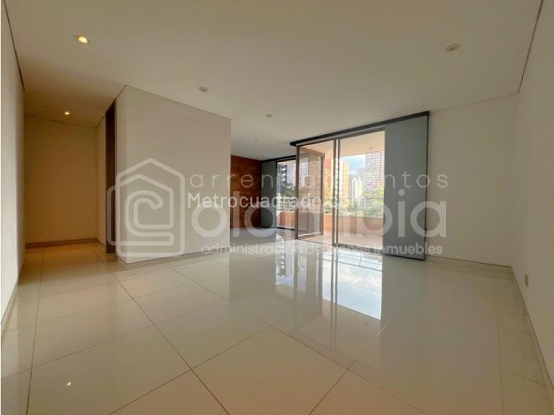 Spacious 3BR Apartment in Loma De Los Parra