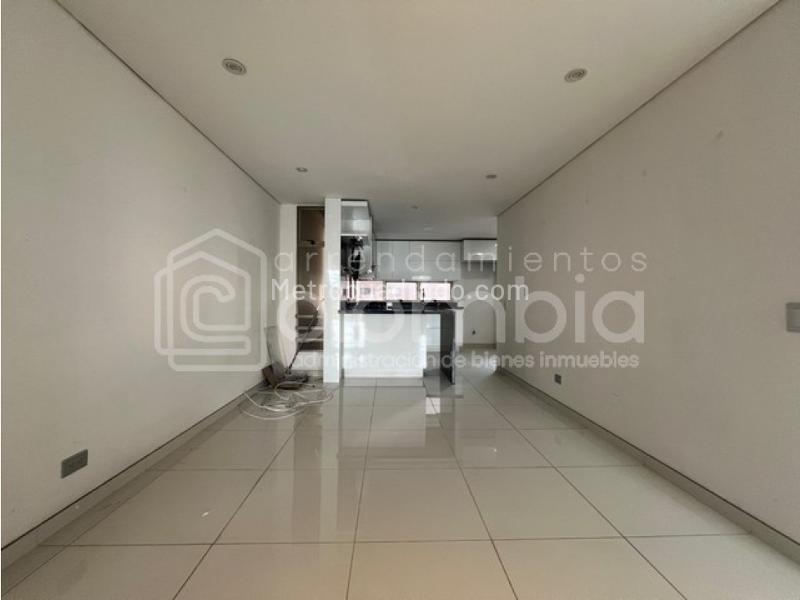 Spacious 3BR Apartment in Loma De Los Parra - 2