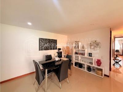 Apartamento en venta en Loma De Las Brujas, Envigado · foto 4 de 15