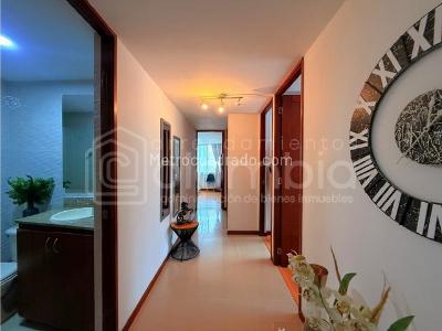 Apartamento en venta en Loma De Las Brujas, Envigado · foto 9 de 15
