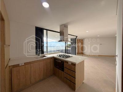 Apartamento de 3 alcobas en venta en Las Palmas, Medellín, 101 m² · foto 6 de 19