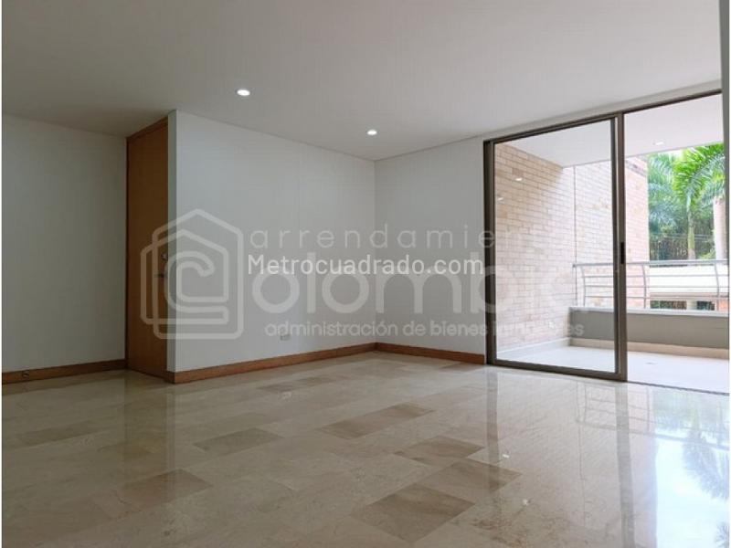 Apartamento Moderno de 2 Alcobas con Terraza en Loma de los Parra - 2