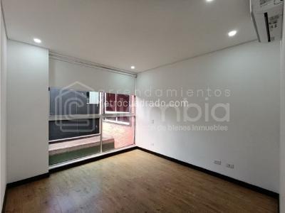 Casa de 4 alcobas en venta en Loma El Atravesado, Envigado, 380 m² · foto 19 de 20