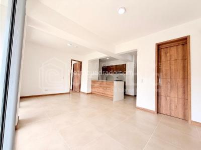 Apartamento de 2 alcobas en venta en Prados De Sabaneta, Sabaneta, 84 m² · foto 2 de 20