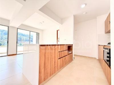 Apartamento de 2 alcobas en venta en Prados De Sabaneta, Sabaneta, 84 m² · foto 3 de 20