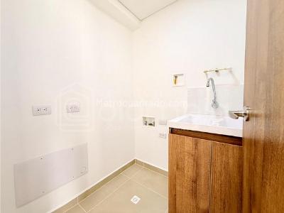 Apartamento de 2 alcobas en venta en Prados De Sabaneta, Sabaneta, 84 m² · foto 9 de 20