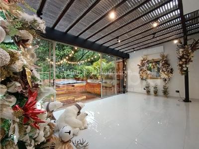Casa de 3 alcobas en venta en San Lucas, Medellín, 270 m² · foto 10 de 20