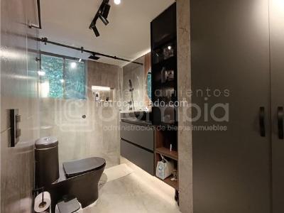 Casa de 3 alcobas en venta en San Lucas, Medellín, 270 m² · foto 16 de 20