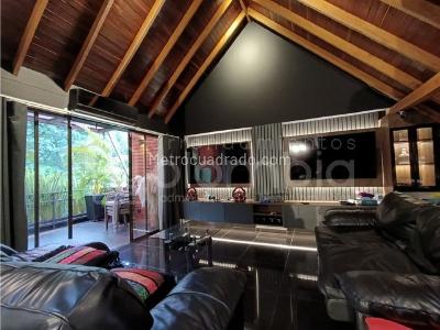 Casa de 3 alcobas en venta en San Lucas, Medellín, 270 m² · foto 20 de 20