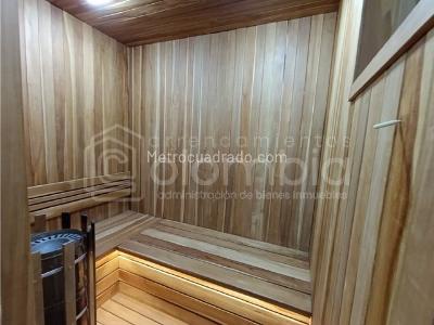 Casa de 3 alcobas en venta en San Lucas, Medellín, 270 m² · foto 7 de 20