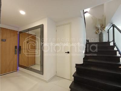 Casa de 3 alcobas en venta en San Lucas, Medellín, 270 m² · foto 8 de 20