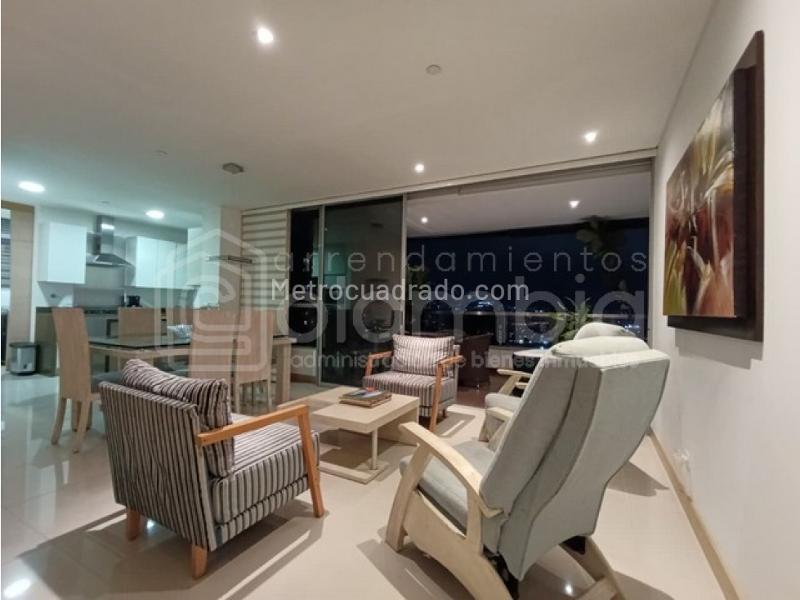 Apartamento Exclusivo de 3 Alcobas en Loma de Los Parra