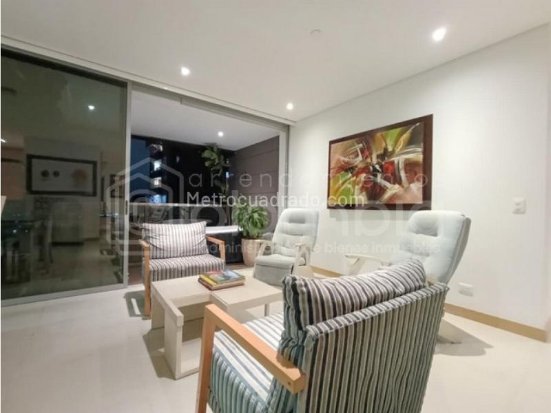 Apartamento Exclusivo de 3 Alcobas en Loma de Los Parra - 2