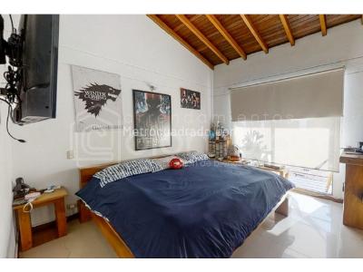 Casa de 4 alcobas en venta en Loma Del Chocho, Envigado, 258 m² · foto 14 de 20