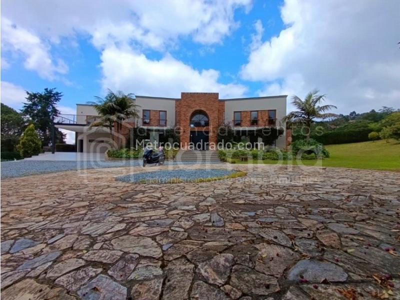 4BR House in Alto De Las Palmas (760 m²)