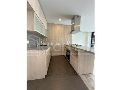 Apartamento en venta en Altos Del Poblado, Medellín · foto 5 de 17