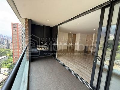 Apartamento en venta en Altos Del Poblado, Medellín · foto 7 de 17