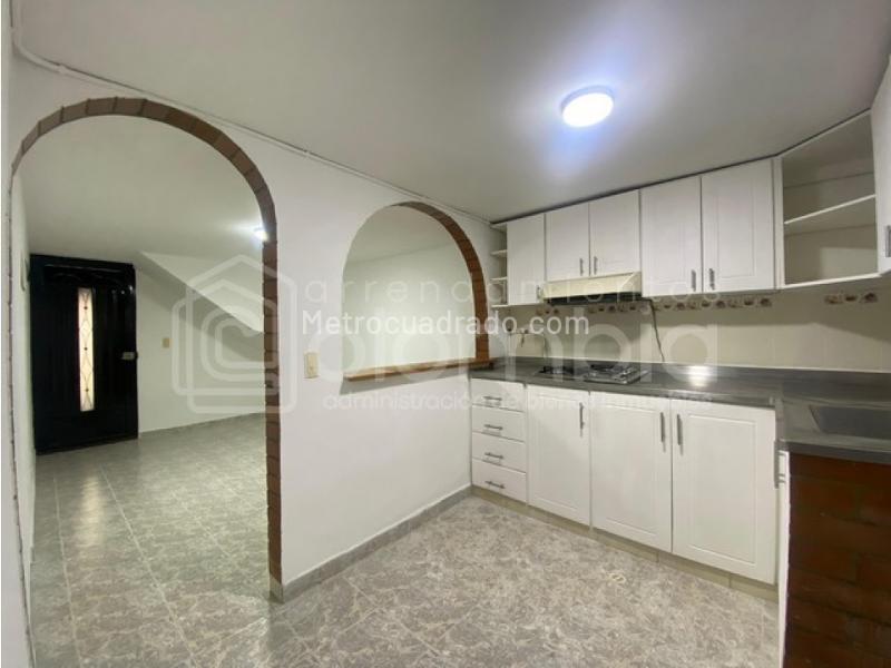 2BR Apartment in El Trianon (60 m²) - 3