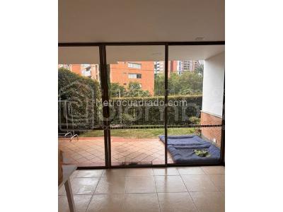 Casa de 3 alcobas en venta en Loma El Atravesado, Envigado, 164 m² · foto 4 de 12