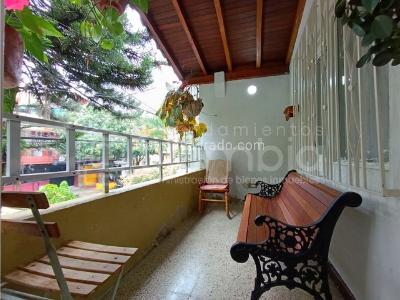 Apartamento en venta en La Magnolia, Envigado · foto 3 de 18