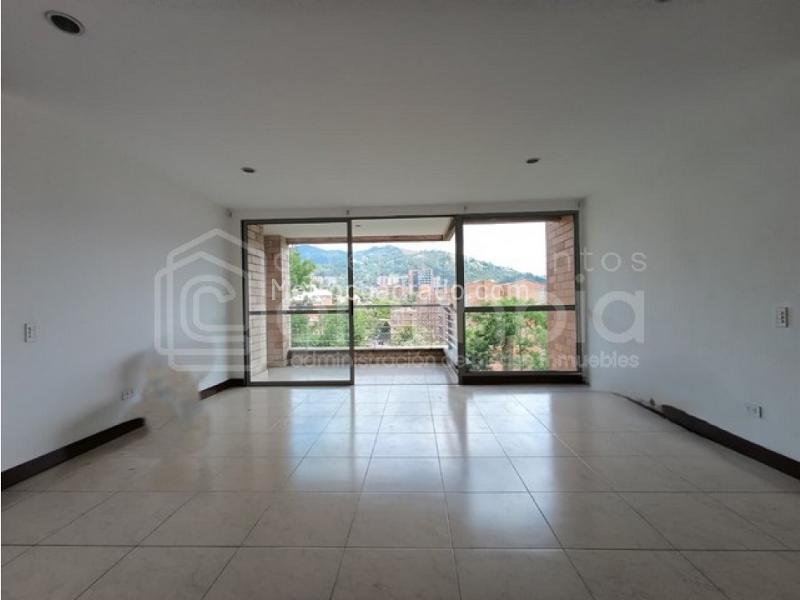 3BR Apartment in Loma Del Escobero (110 m²) - 2