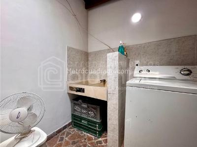 Apartamento de 3 alcobas en venta en Bosques De Zuñiga, Envigado, 140 m² · foto 15 de 16