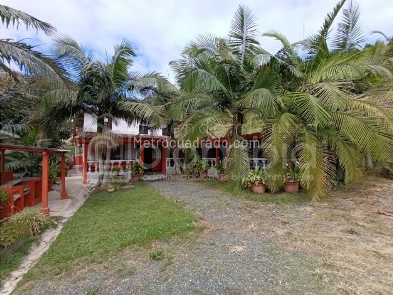 Casa – La Tablaza, La Estrella - Vista 2