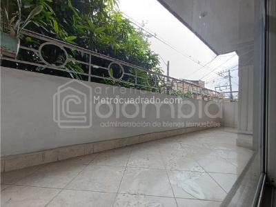 Apartamento de 3 alcobas en venta en El Dorado, Envigado, 119 m² · foto 4 de 15