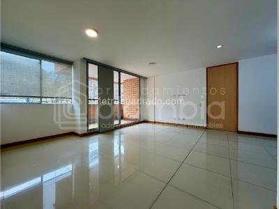 Apartamento en venta en Loma Del Escobero, Envigado · foto 3 de 20