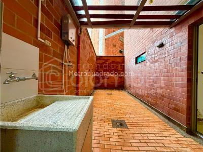 Apartamento en venta en Loma Del Escobero, Envigado · foto 9 de 20