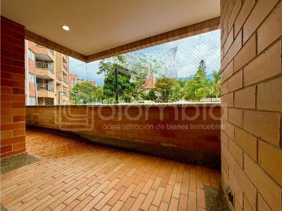 Apartamento en venta en Loma Del Escobero, Envigado · foto 10 de 20