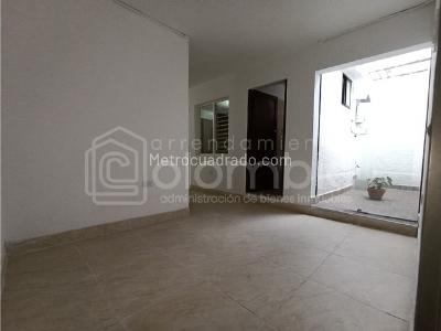 Casa de 4 alcobas en venta en Las Flores, Envigado, 112 m² · foto 3 de 13