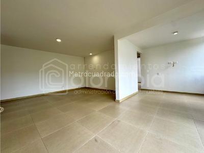 Apartamento de 2 alcobas en arriendo en Pan De Azucar, Sabaneta, 80 m² · foto 3 de 16