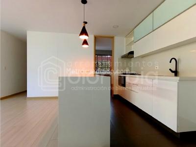 Apartamento en venta en Loma Del Chocho, Envigado · foto 4 de 20