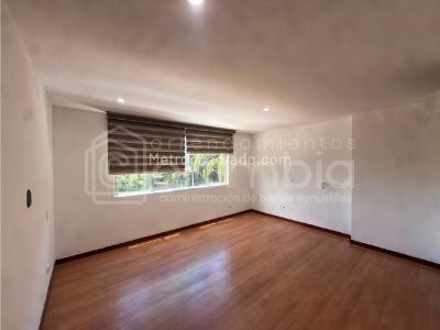 Apartamento de 3 alcobas en arriendo en Loma De Las Brujas, Envigado, 116 m² · foto 14 de 18