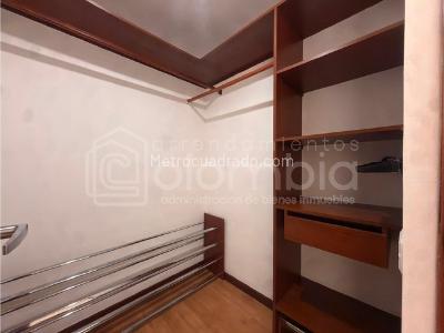 Apartamento de 3 alcobas en arriendo en Loma De Las Brujas, Envigado, 116 m² · foto 16 de 18
