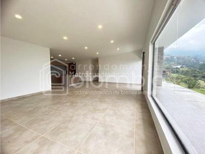 Casa de 3 alcobas en venta en La Catedral, Envigado, 220 m² · foto 13 de 20