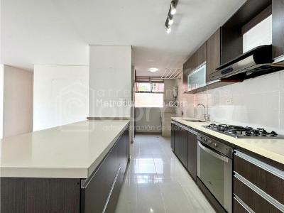 Apartamento en arriendo en Las Antillas, Envigado · foto 5 de 20