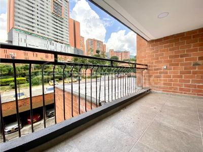 Apartamento en arriendo en Loma Del Escobero, Envigado · foto 5 de 20