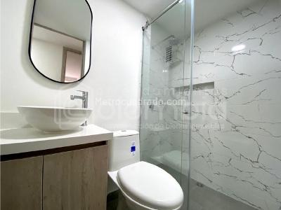 Apartamento en arriendo en Loma Del Escobero, Envigado · foto 12 de 20